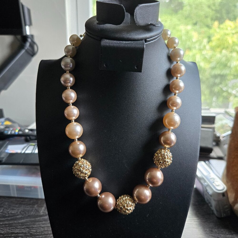 ANNE KLEIN Faux Pearl Beaded Necklace With Lions Face Gold/Brown Tone Collar 18"